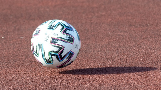 面对复杂多 面对复杂多